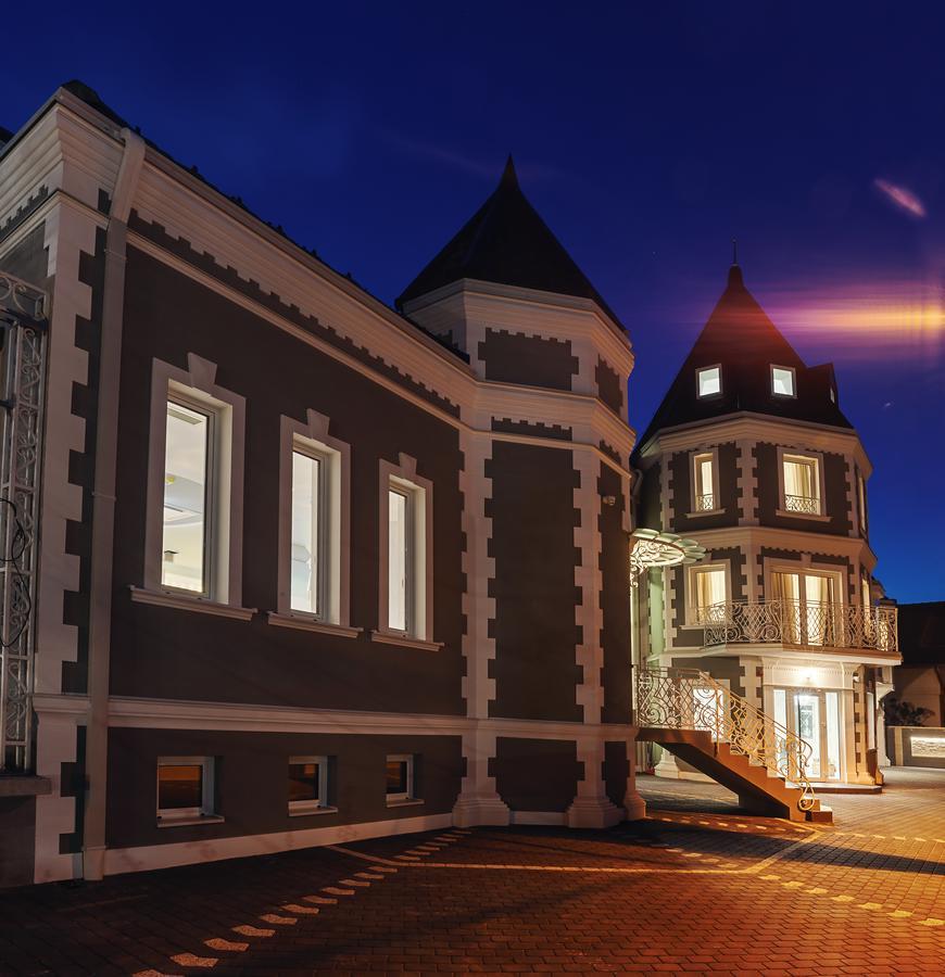 Castello Boutique Hotel Чачак Екстер'єр фото